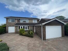 25, Whitegates Crescent, Willaston, Neston CH64 2UX