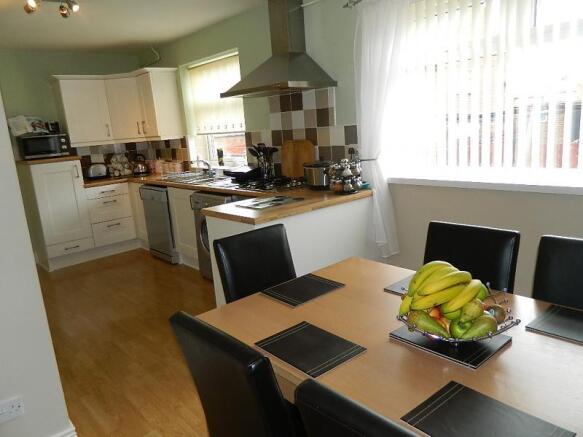 Dining kitchen