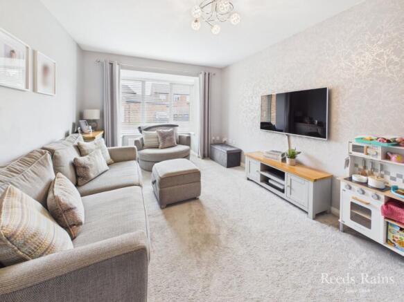 3 bed Semi-Detached for sale Image 6