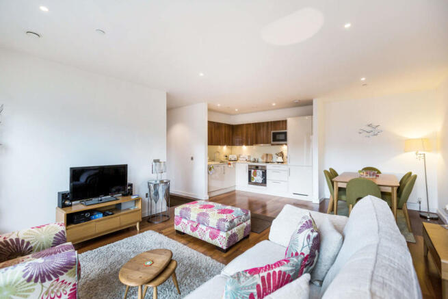 Living Room / Dining