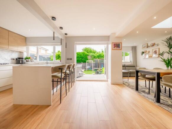 Kitchen/Dining Room