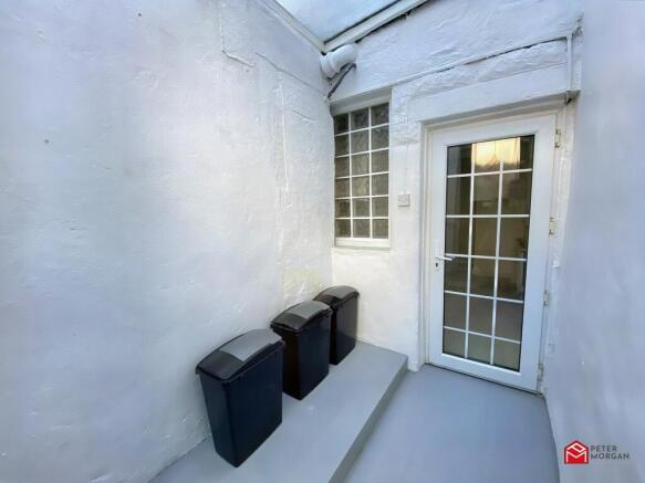 Lean To / Store Room