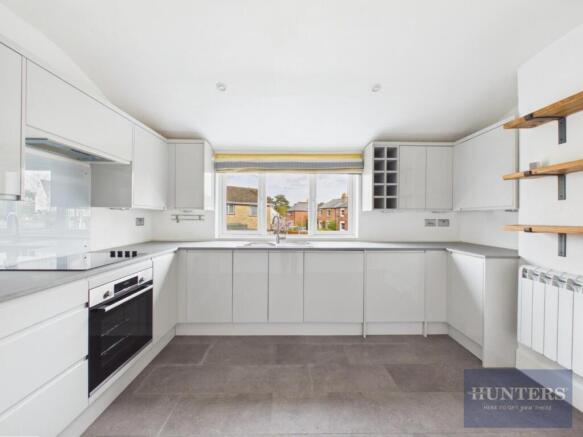 Kitchen / Breakfast Area