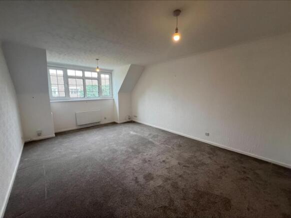 2 bed Flat to rent Image 6
