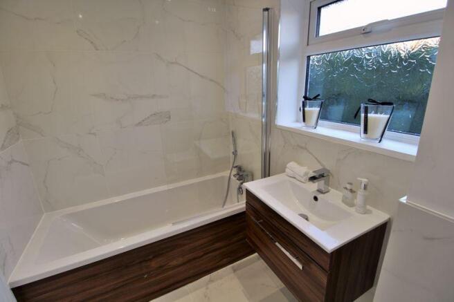 Bathroom (Grou...