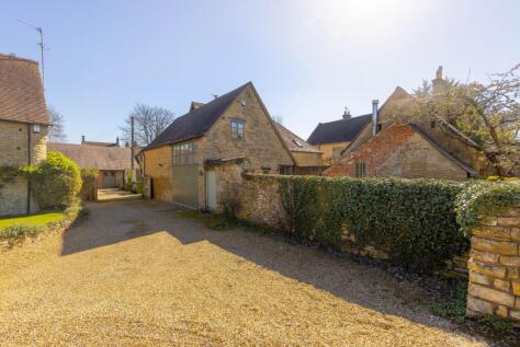 Main Street, Long Compton, CV36
