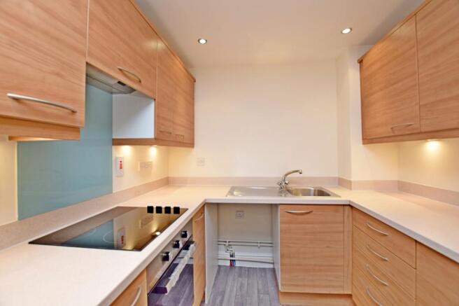 1 Bedroom flat to re