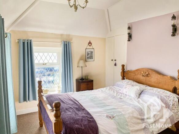 2 bed Semi-Detached for sale Image 9