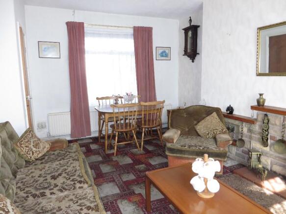 Lounge / Dining Room