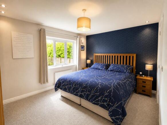 4 bed Detached for sale Image 10