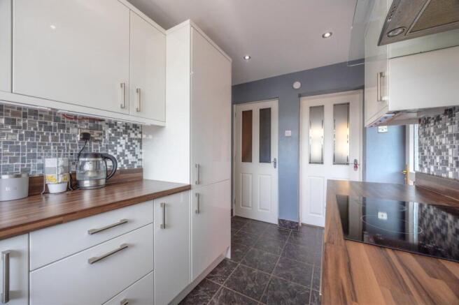 3 bed Terraced for sale Image 8