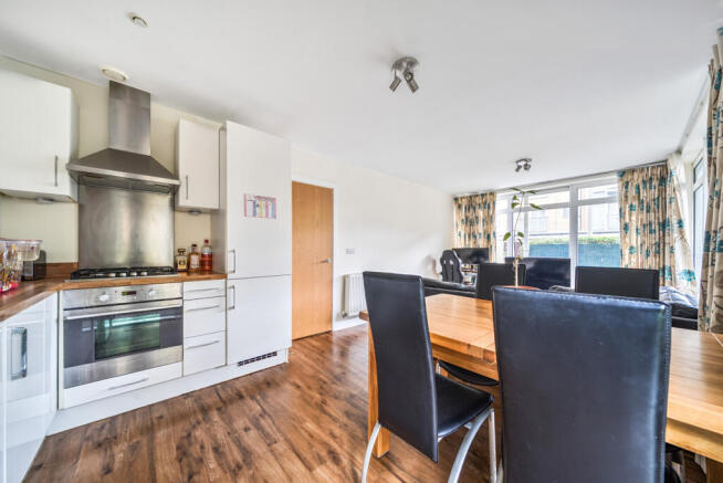 Kitchen/Dining Area