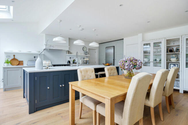Kitchen/Dining