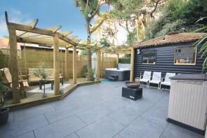 18a, Tuckton Road, Bournemouth BH6 3HR