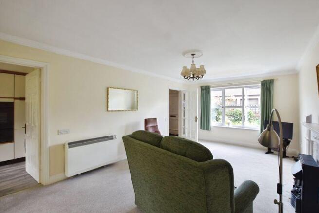 Earls Manor Court, Winterbourne Earls ***OVER 55's RETIREMENT PROPERTY*** photo 4