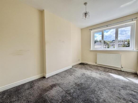 3 bed Semi-Detached for sale Image 12