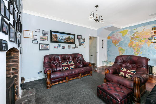 3 bed Terraced for sale Image 7
