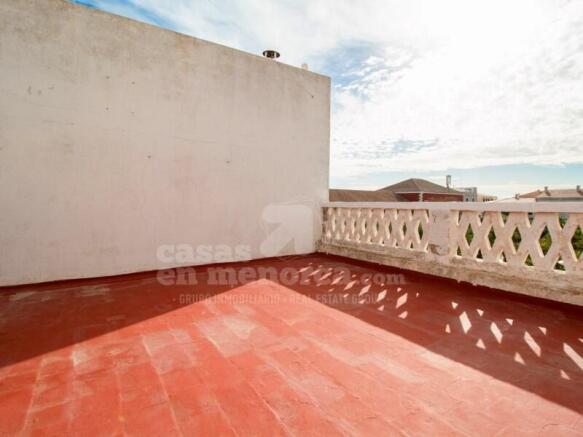 House with garage in Es Castell