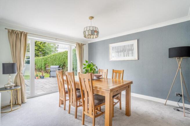5 bed Detached for sale Image 10