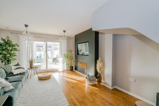 23, Strauss Drive, Cannock, Staffordshire, WS11 7U