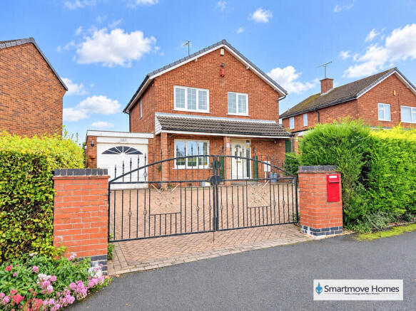 3-bed detached on Corn Close, South Normanton, Alfreton, £210,000