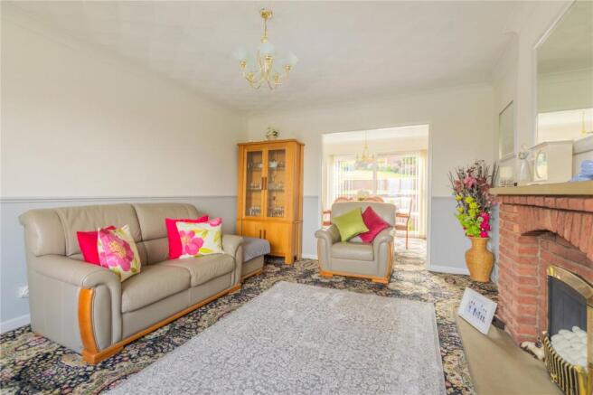 4 bed Detached for sale Image 9