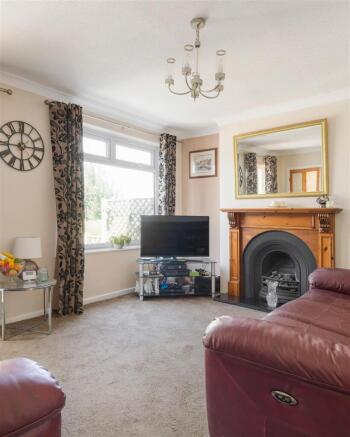 4 bed Semi-Detached for sale Image 10
