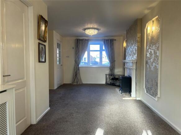 3 bed Semi-Detached for sale Image 4