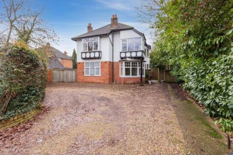 Langley Road, Langley, SL3