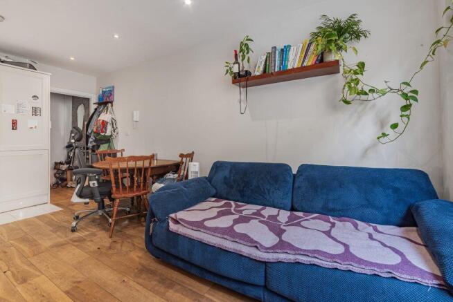 Apartment in Camden - More
