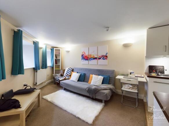 CAM00829P1-PR0057-STILL01