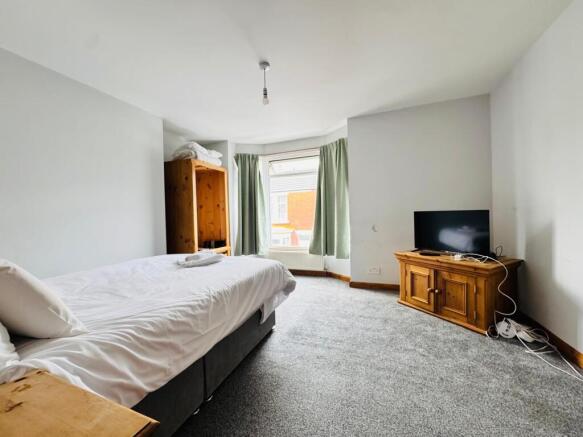 2 bed Terraced for sale Image 7