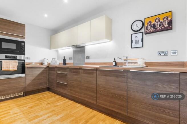 2 bed Flat to rent Image 7