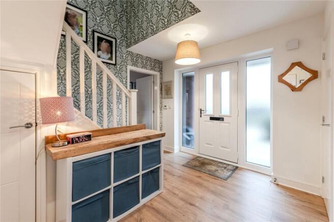 5 bed Detached for sale Image 7