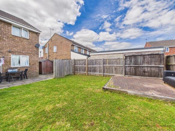 3 bed Semi-Detached for sale Image 10