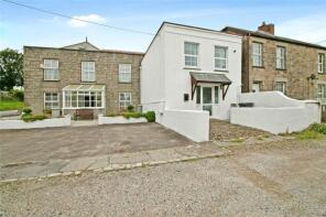 42 Largiemore, Tehidy Road, Camborne TR14 8LL