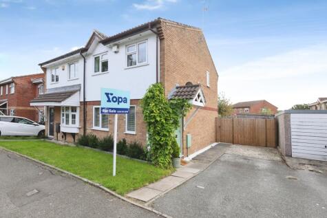 Newcastle Close, Worcester, WR5