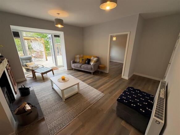 4 bed Detached for sale Image 10