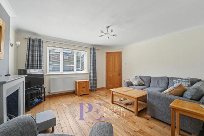 Falconers Green, Burbage, LE10 photo 4