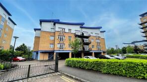239, Luscinia View, Reading RG1 8AQ