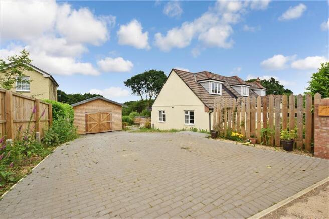 Driveway/Parking