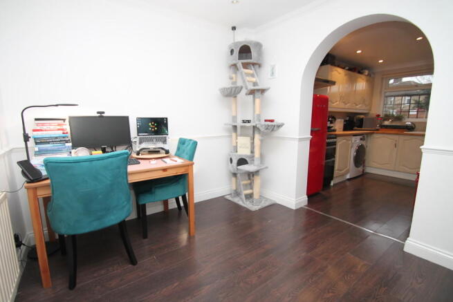 Photo 4
