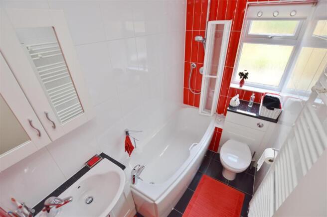 BATHROOM AND W/C: