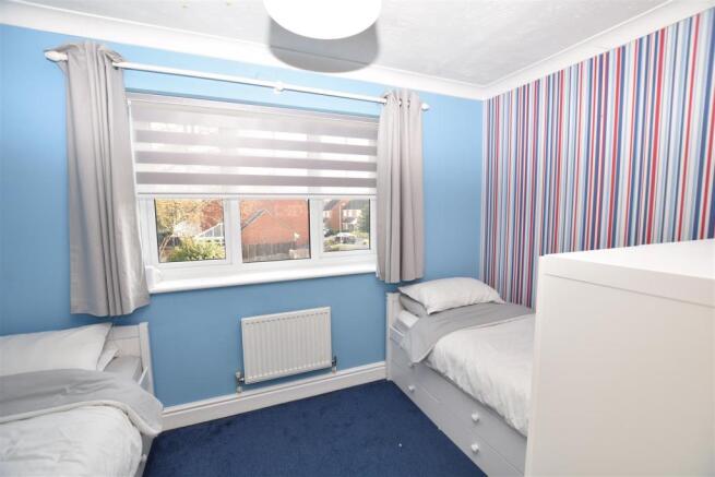 BEDROOM 2