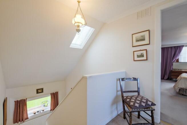 70 Belstane Rd, Carluke ML8 4BG-63.jpg