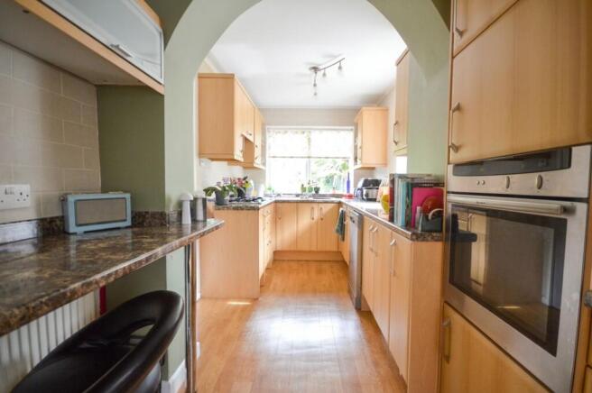 2 bed Semi-Detached for sale Image 6
