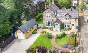 Ingledew Cottage, Cross Ingledew Crescent, Lidgett Park, Leeds LS8 1BR