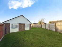 2, Greenways, Cowes PO31 8AN