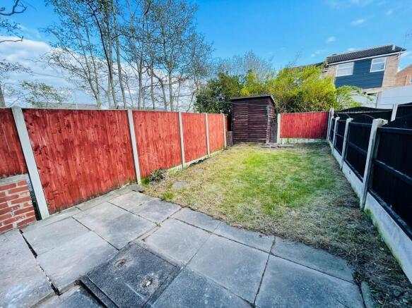 2 bed End of Terrace to rent Image 7