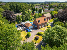 45, Queens Drive, Taunton TA1 4XD